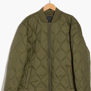 Mens quilted bomber jacket ( lightweight) size Medium